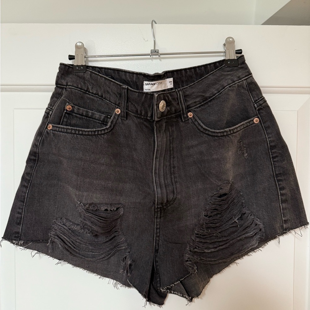 Garage Denim Women’s Festival Short Black Denim Size 9 Distressed